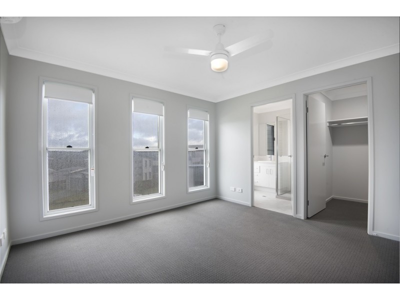 29 Meander Circuit, Holmview QLD 4207