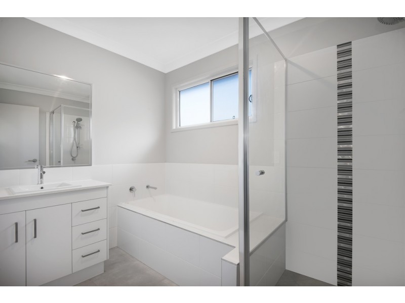 29 Meander Circuit, Holmview QLD 4207