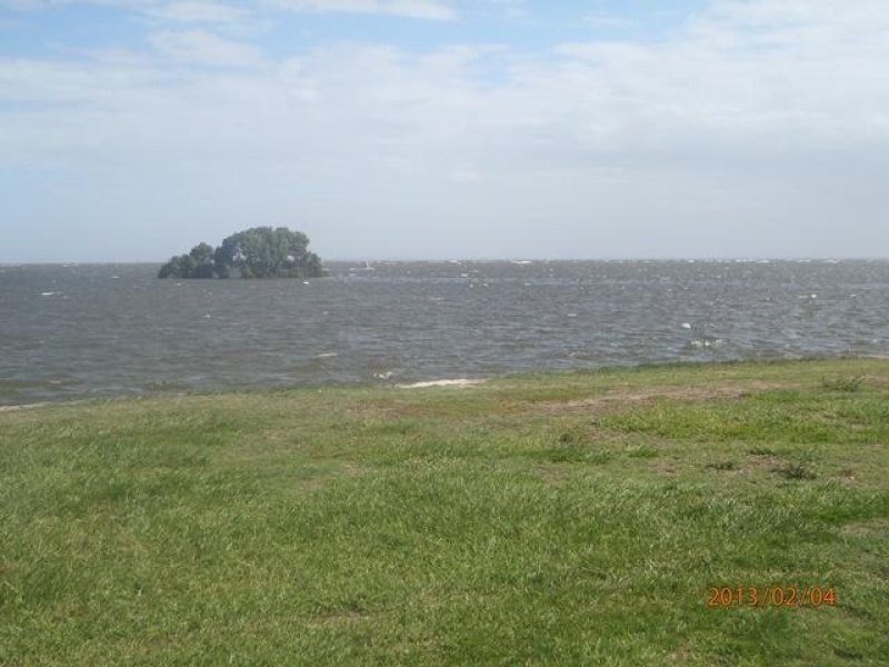 6 Oak Street, Godwin Beach QLD 4511