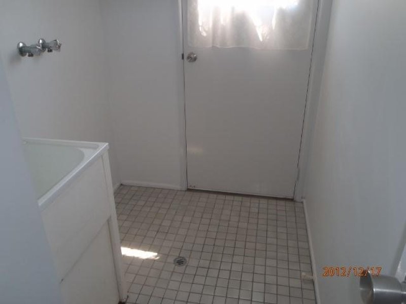 6 Moatah Avenue, Beachmere QLD 4510