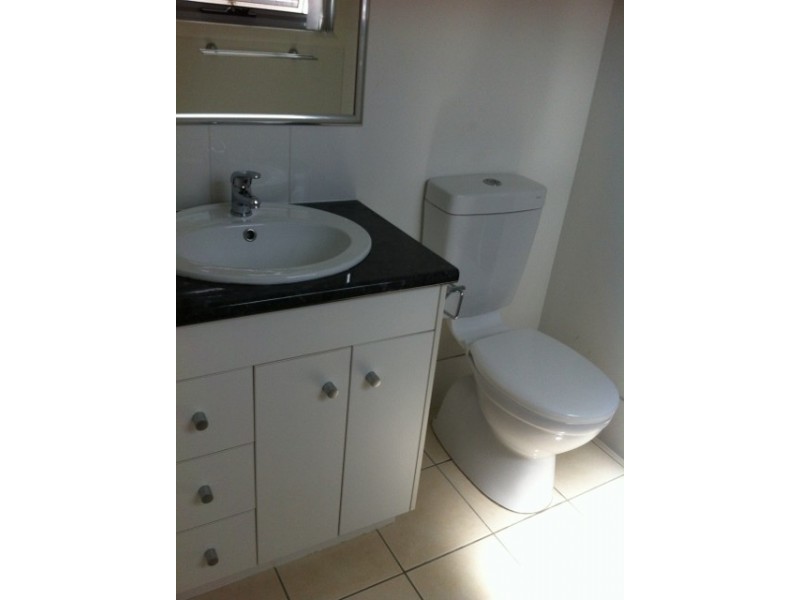 Unit 5/11 Walter Street, Caboolture QLD 4510