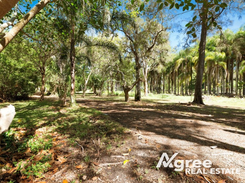 89 Bishop Road, Beachmere QLD 4510