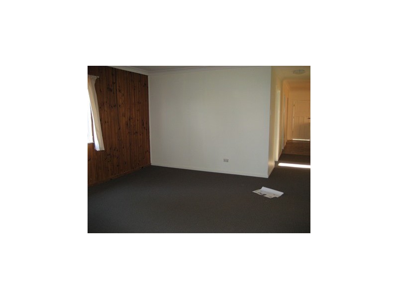 12 Lee Street, Caboolture QLD 4510