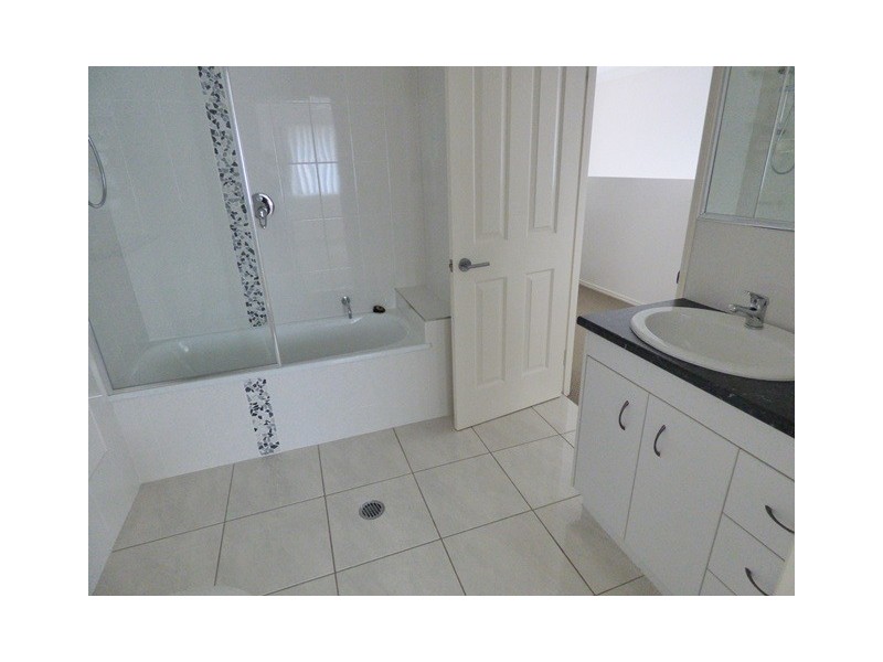 6/39-41 Mortimer Street, Caboolture QLD 4510