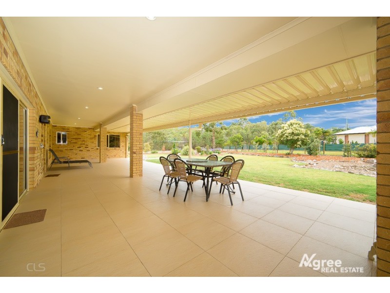 1-5 Barr Place, Ningi QLD 4511