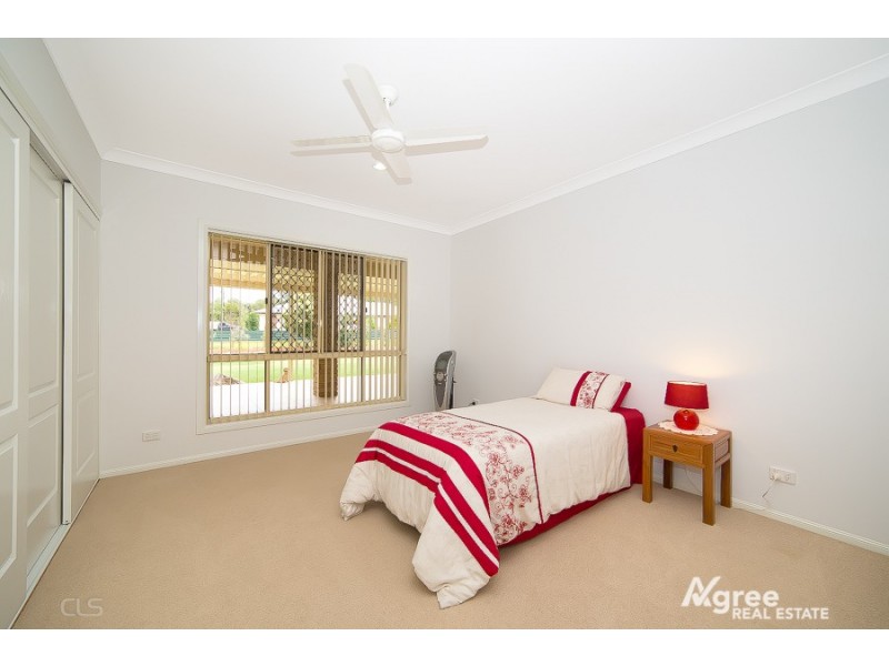 1-5 Barr Place, Ningi QLD 4511