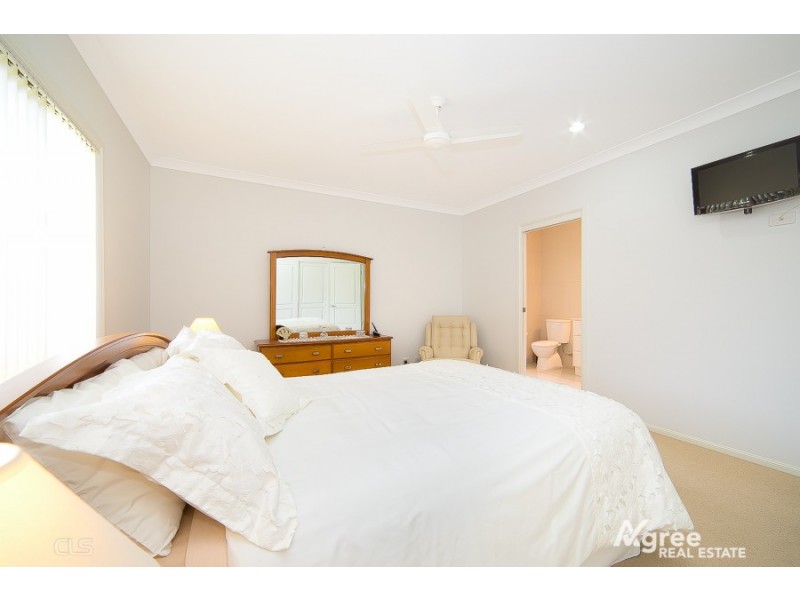 1-5 Barr Place, Ningi QLD 4511