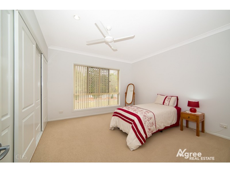 1-5 Barr Place, Ningi QLD 4511