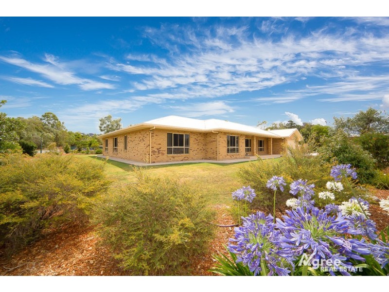 1-5 Barr Place, Ningi QLD 4511