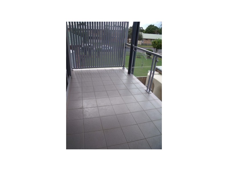 2/11 Walter Street, Caboolture QLD 4510
