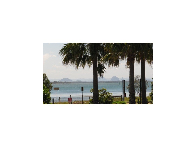 2 Solander Esplanade, Banksia Beach QLD 4507