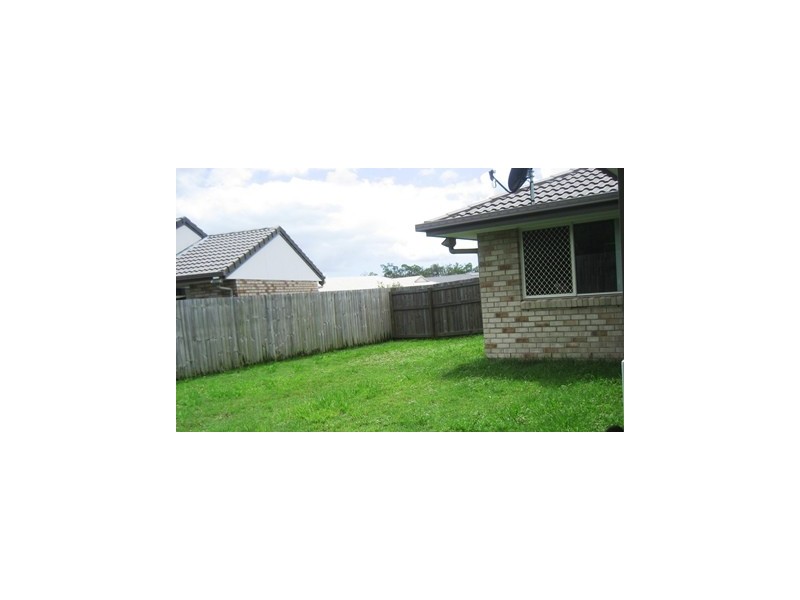18 Grassdale Crescent, Morayfield QLD 4506