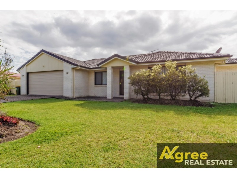 285 Bestmann Road, Sandstone Point QLD 4511