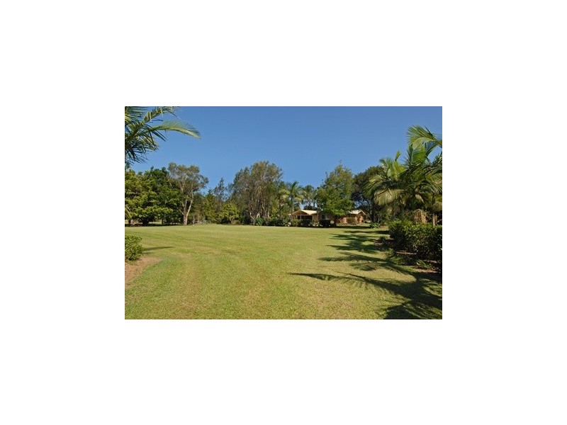 118 Bellay Road, Beachmere QLD 4510
