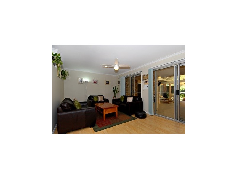 118 Bellay Road, Beachmere QLD 4510