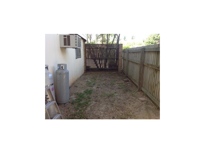 25 Bryant Street, Beachmere QLD 4510