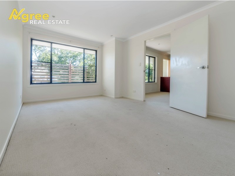 15 Chelsea Promenade, Caboolture QLD 4510