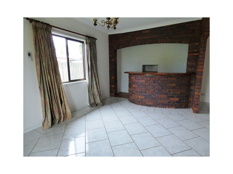 36 Dianthus Avenue, Banksia Beach QLD 4507