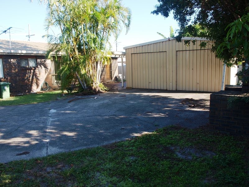 36 Dianthus Avenue, Banksia Beach QLD 4507