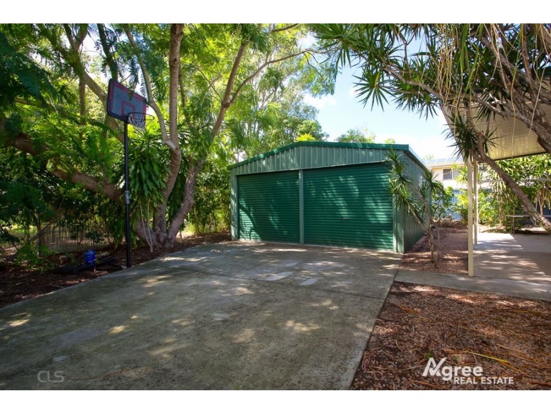2 Dwyer Street, Beachmere QLD 4510