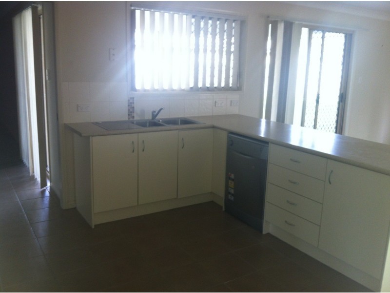 60 Ningi Esplanade, Ningi QLD 4511