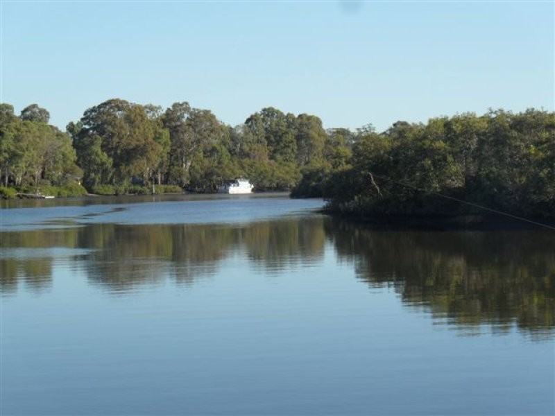 24 Bishop Parade, Toorbul QLD 4510