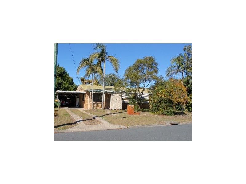 9 Moatah Drive, Beachmere QLD 4510