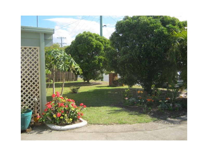 15 Moatah Drive, Beachmere QLD 4510