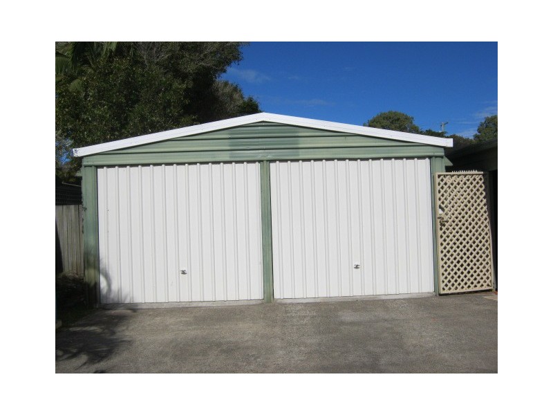 15 Moatah Drive, Beachmere QLD 4510