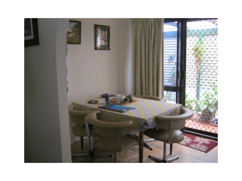 15 Moatah Drive, Beachmere QLD 4510