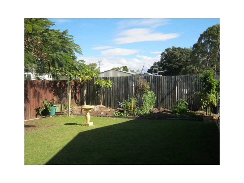 15 Moatah Drive, Beachmere QLD 4510