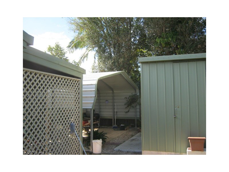 15 Moatah Drive, Beachmere QLD 4510