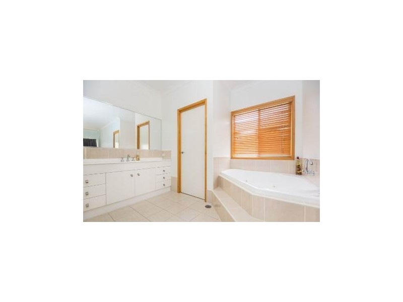 45 Cavanagh Place, Ningi QLD 4511