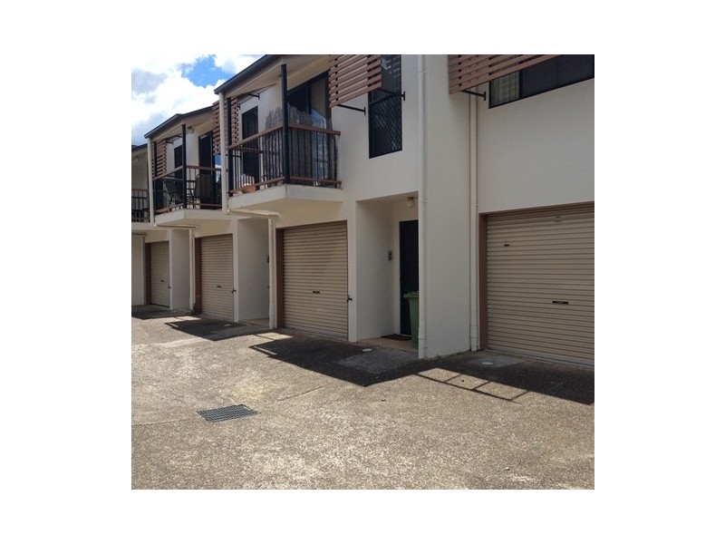 2/17 Lower King Street, Caboolture QLD 4510