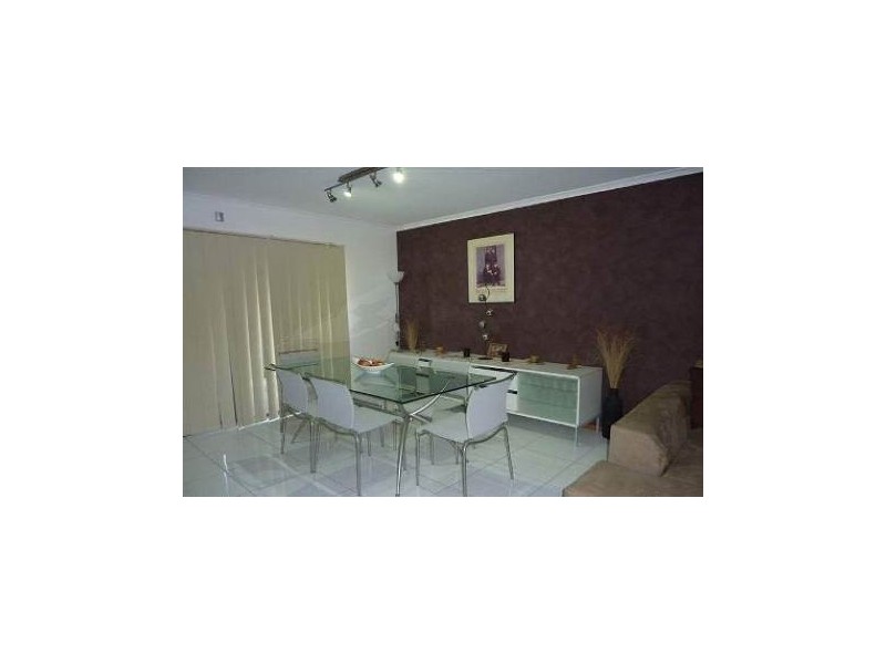 7/2 Rogers Crescent, Caboolture QLD 4510