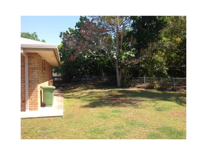 2/60 James Road, Beachmere QLD 4510