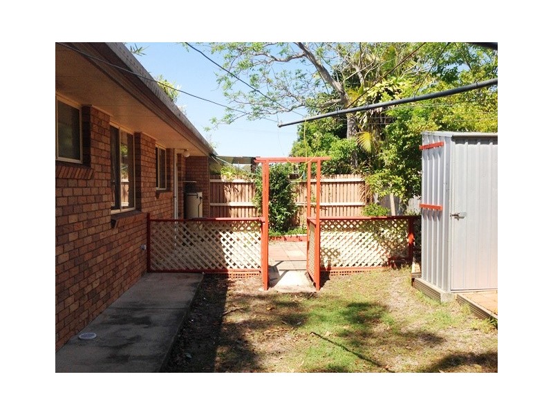 2/60 James Road, Beachmere QLD 4510