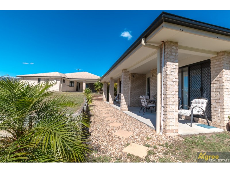 13 Scaroni Court, Ningi QLD 4511