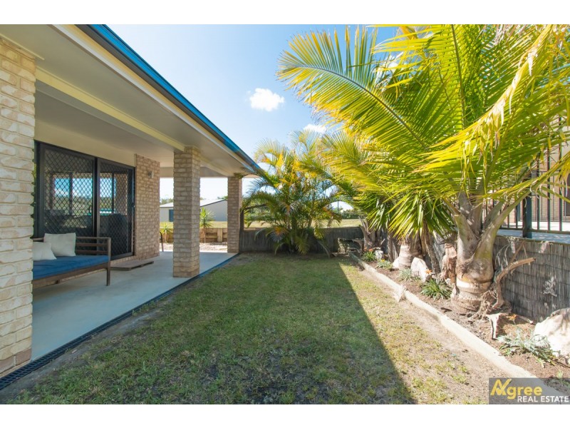 13 Scaroni Court, Ningi QLD 4511