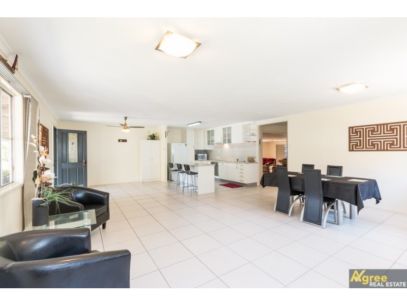 13 Whiting Street, Beachmere QLD 4510