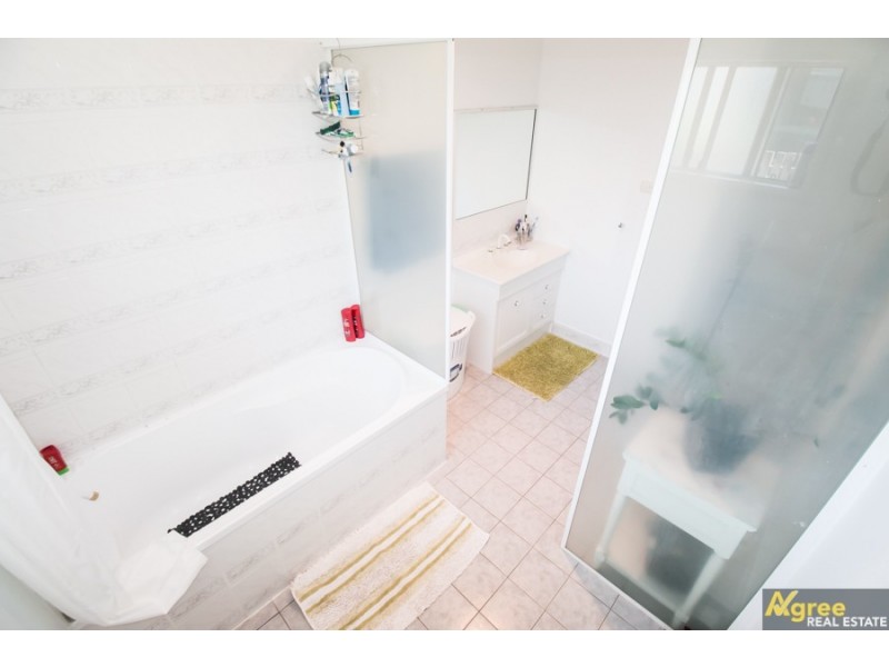 13 Whiting Street, Beachmere QLD 4510