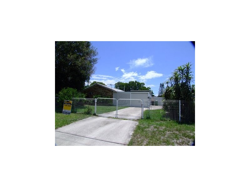 74 Ranald Avenue, Ningi QLD 4511