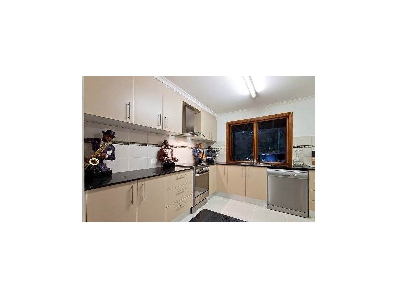 31 Crittenden Road, Glass House Mountains QLD 4518