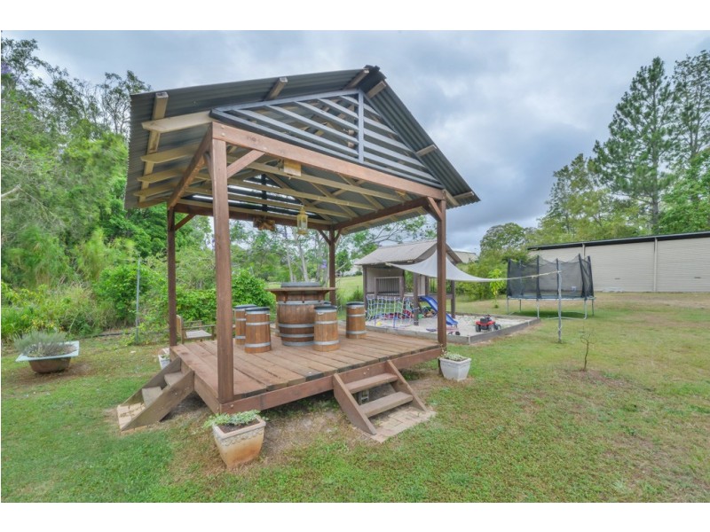 31 Crittenden Road, Glass House Mountains QLD 4518