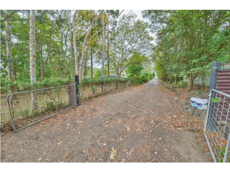 31 Crittenden Road, Glass House Mountains QLD 4518