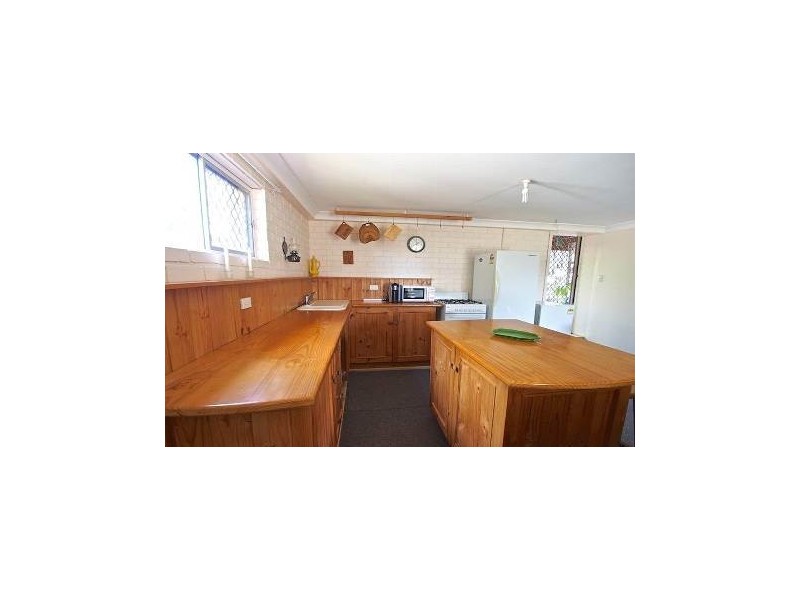 100 Ningi Esplanade, Ningi QLD 4511