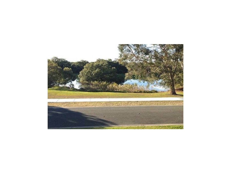 100 Ningi Esplanade, Ningi QLD 4511