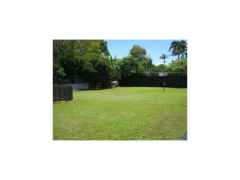 26 Trevor Street, Beachmere QLD 4510