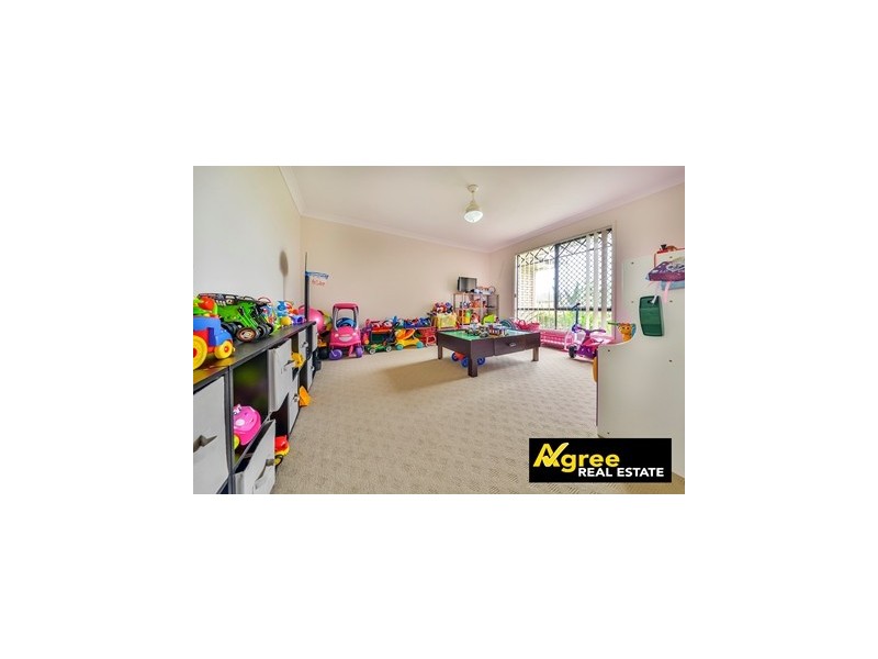 40 Briggs Drive, Caboolture QLD 4510