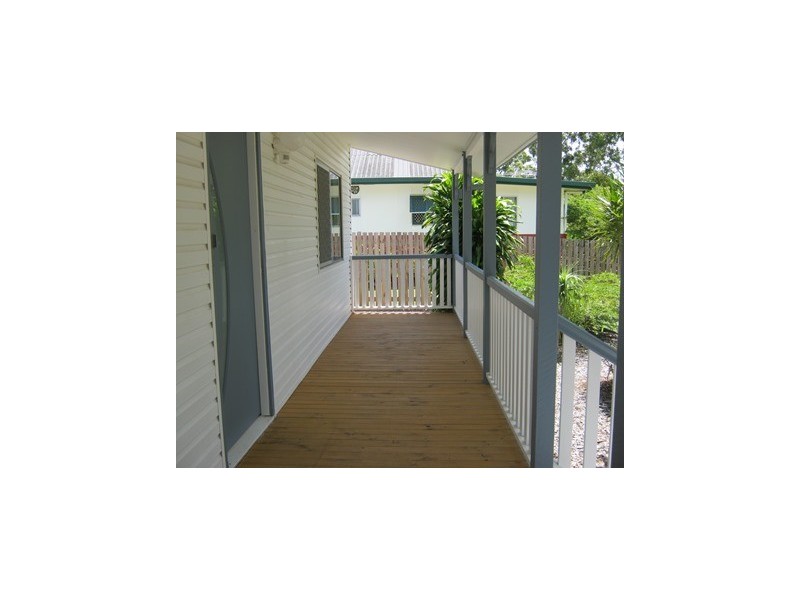 42 Moreton Terrace, Beachmere QLD 4510